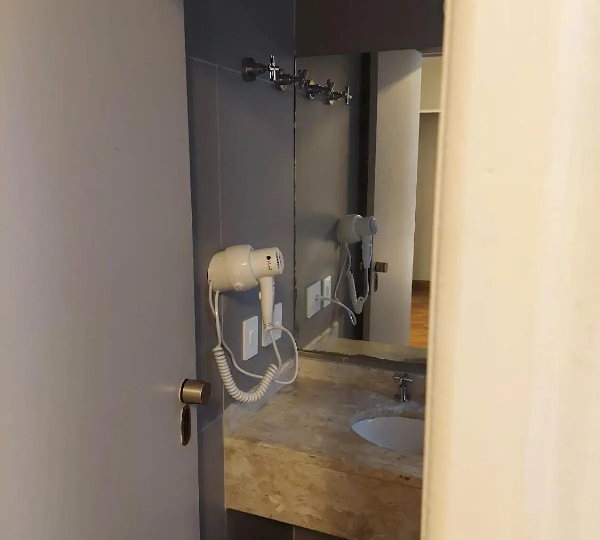 La Residence Paulista - Flat 806 - Residence Service + Academia + Piscina + Prox. Paulista Sao Paulo 0*,  Brazil